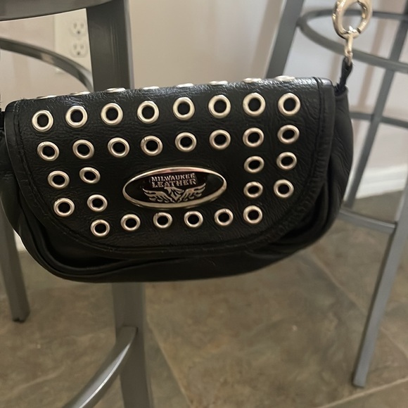Black leather purse - Picture 2 of 2